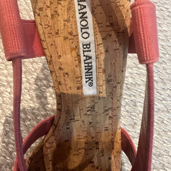 Manolo Blahnik pink scrappy sandal - Picture 4 of 5